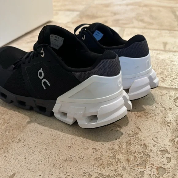 On Running cloudflyer womens - Picture 3 of 5